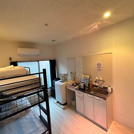 Meguro Apartment Tokyo Exterior photo